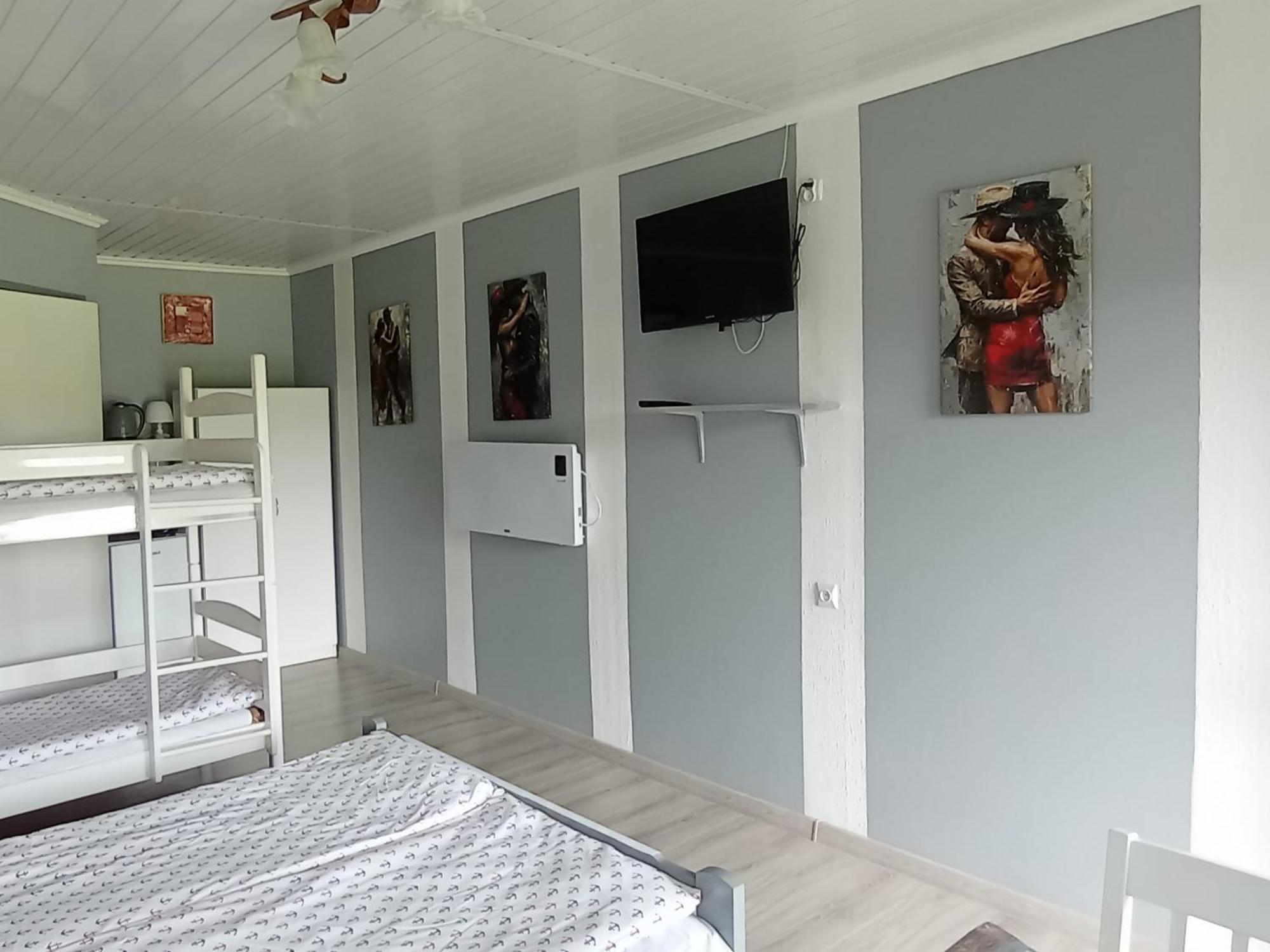 Anrema - Pokoje 21M2 Swarzewo Exterior photo